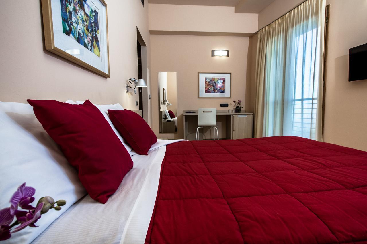 Grand Hotel Garden Barile Δωμάτιο φωτογραφία